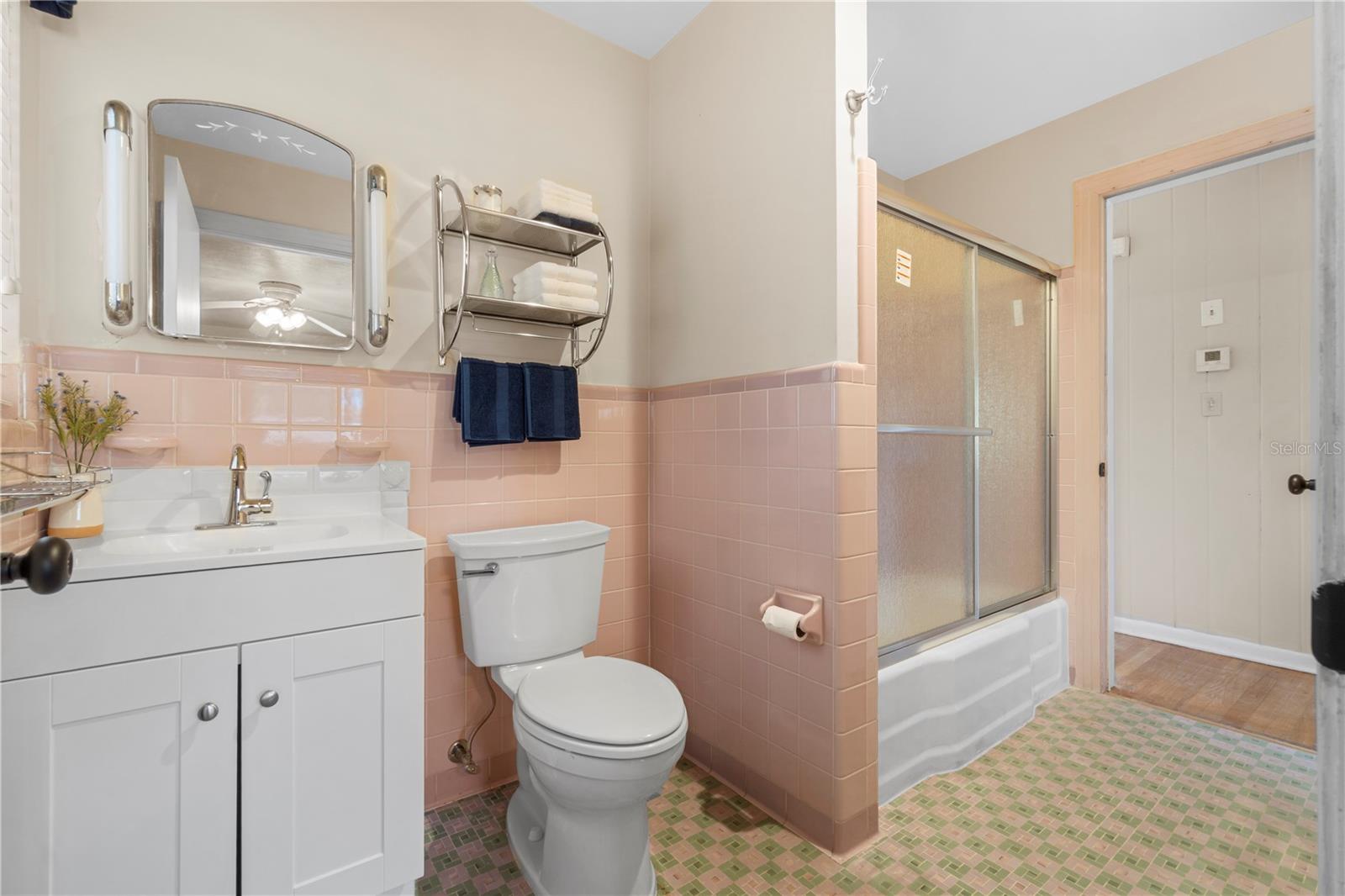 Image 22 of 41 For 3321 2nd Street