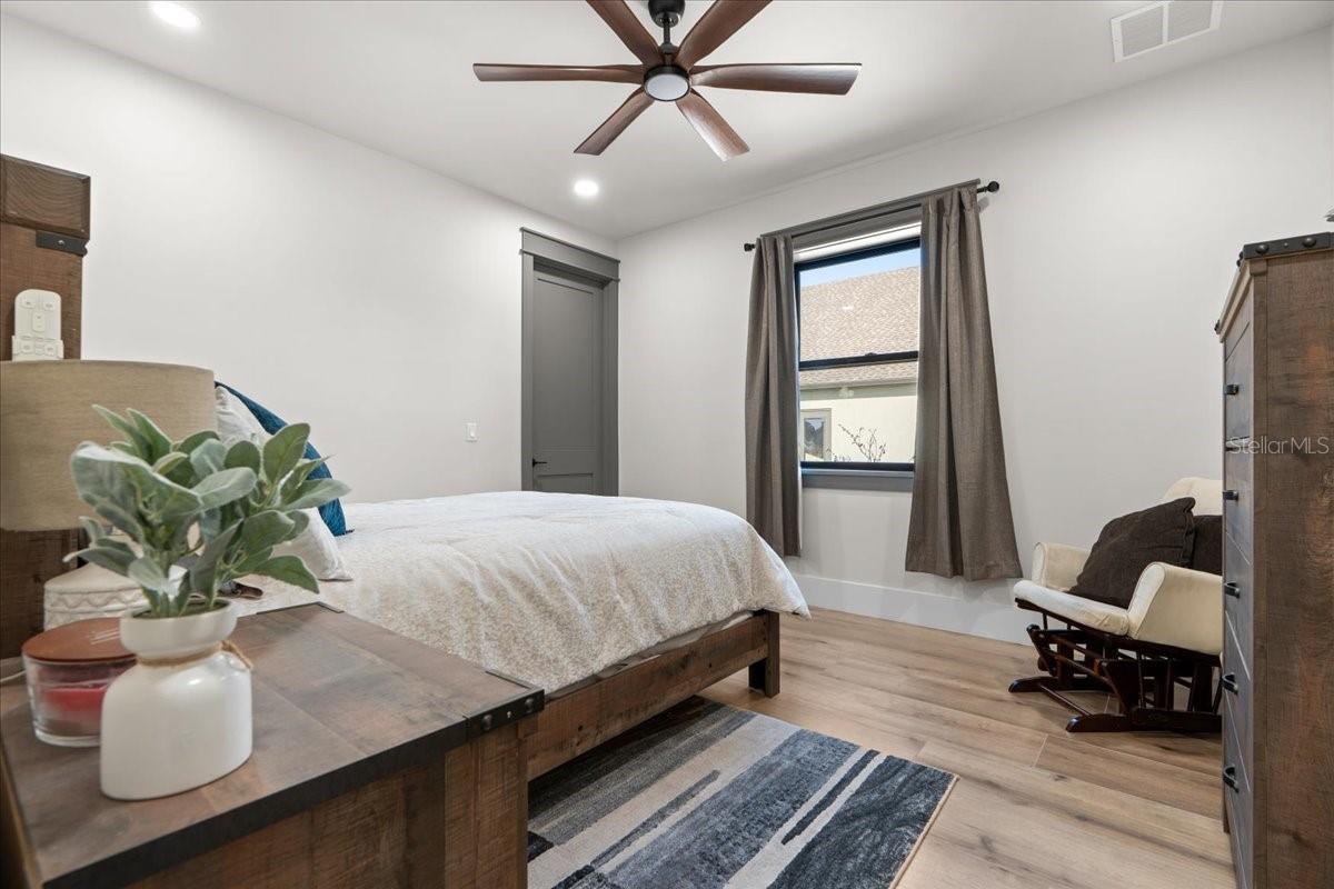 Image 33 of 77 For 3888 140th Avenue