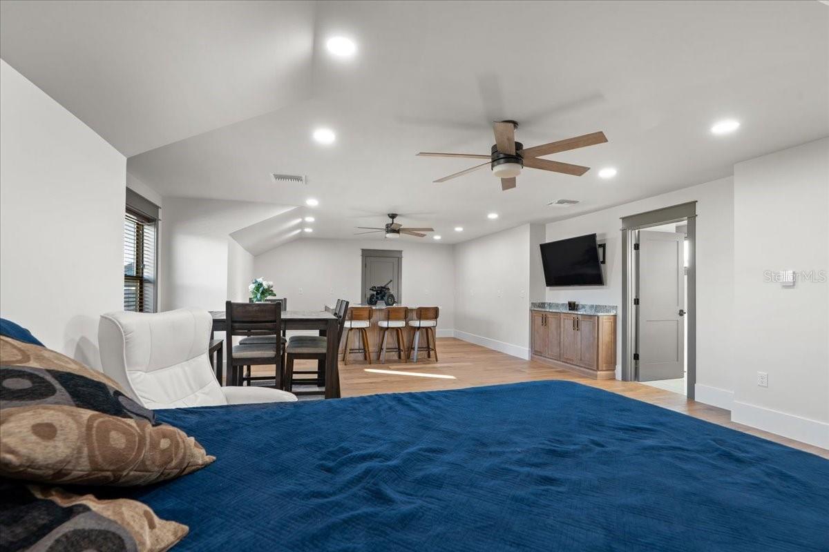 Image 38 of 77 For 3888 140th Avenue