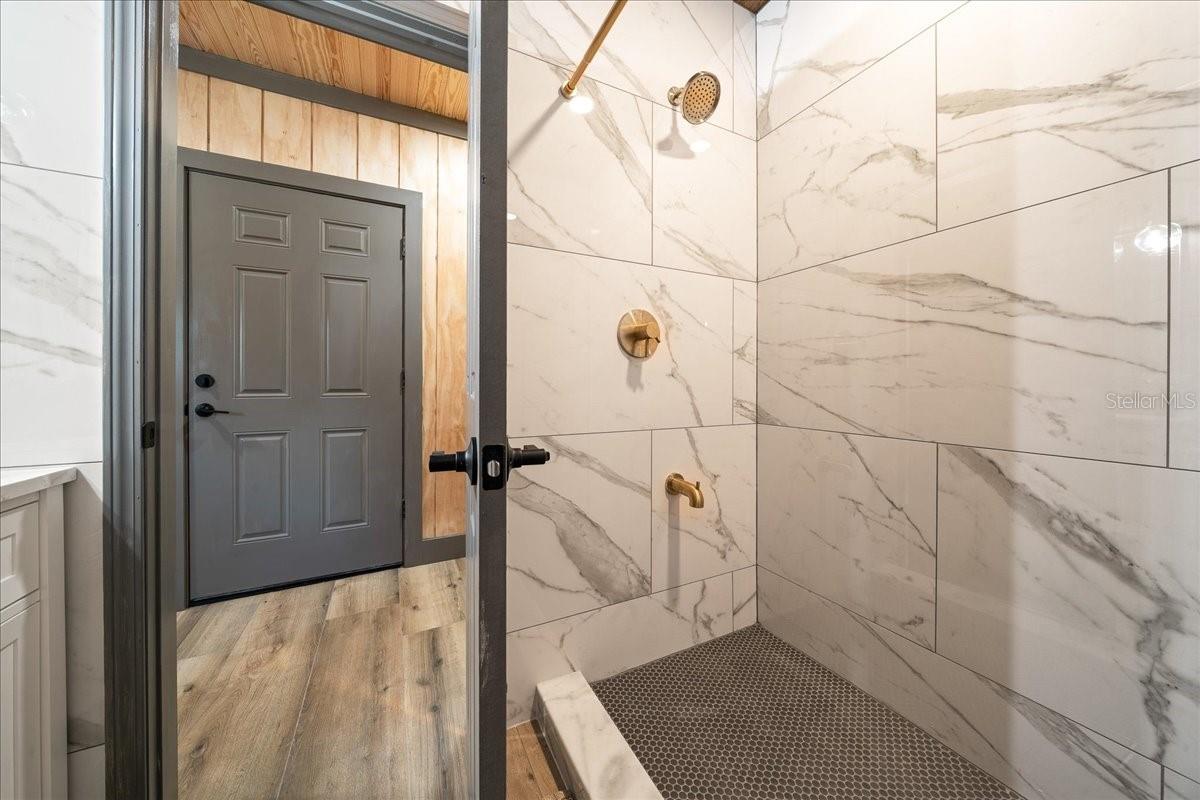 Image 60 of 77 For 3888 140th Avenue