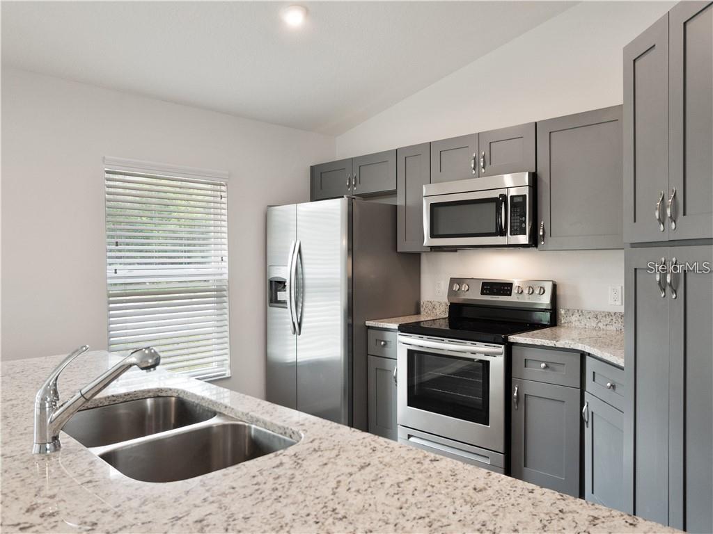 Image 4 of 22 For 17399 25th Circle