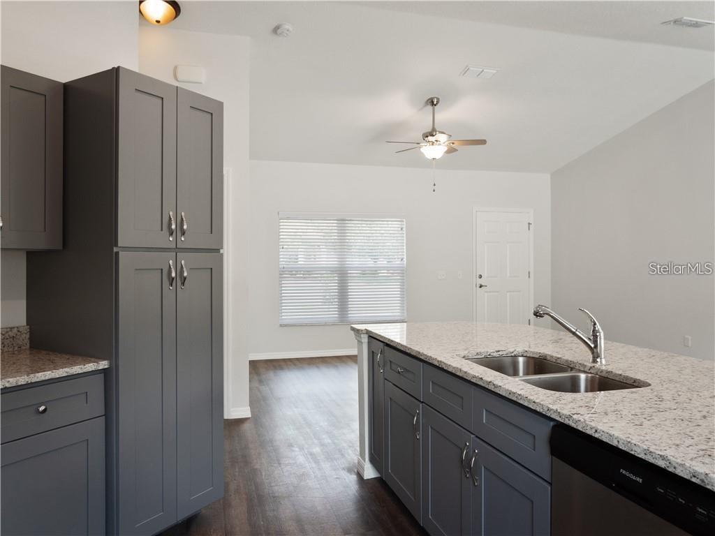 Image 7 of 22 For 17399 25th Circle