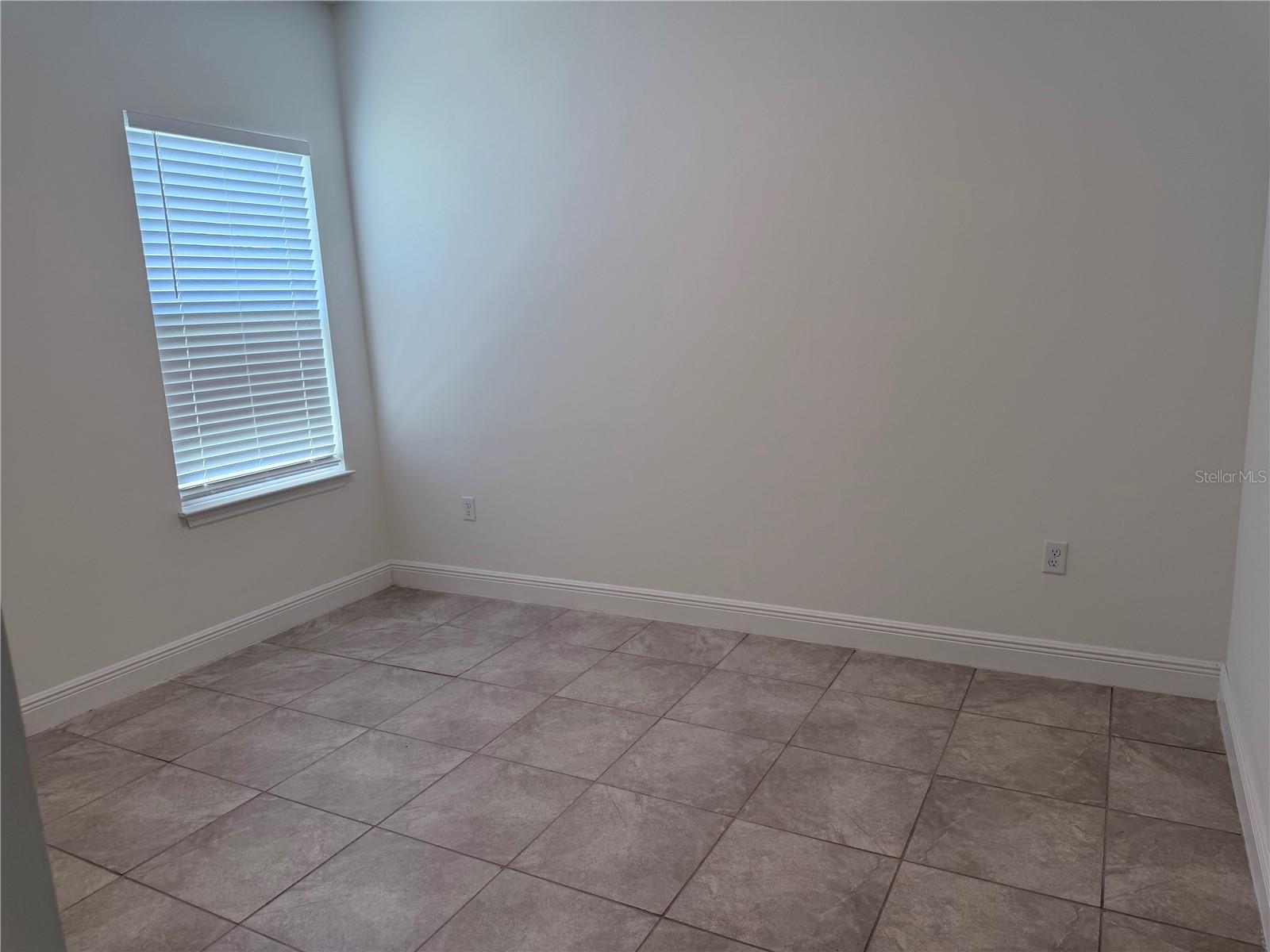 Image 11 of 27 For 14388 45th Circle