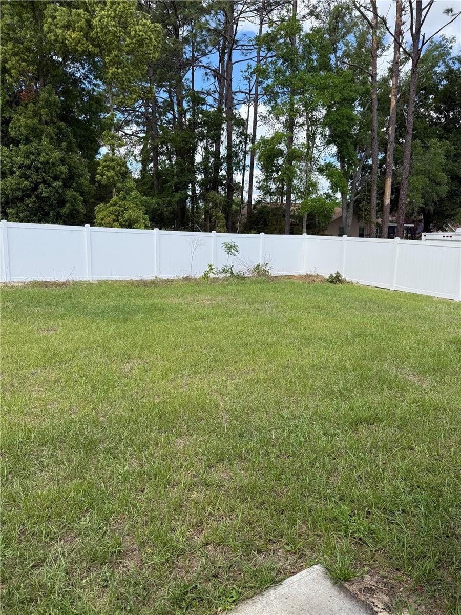 Image 23 of 27 For 14388 45th Circle