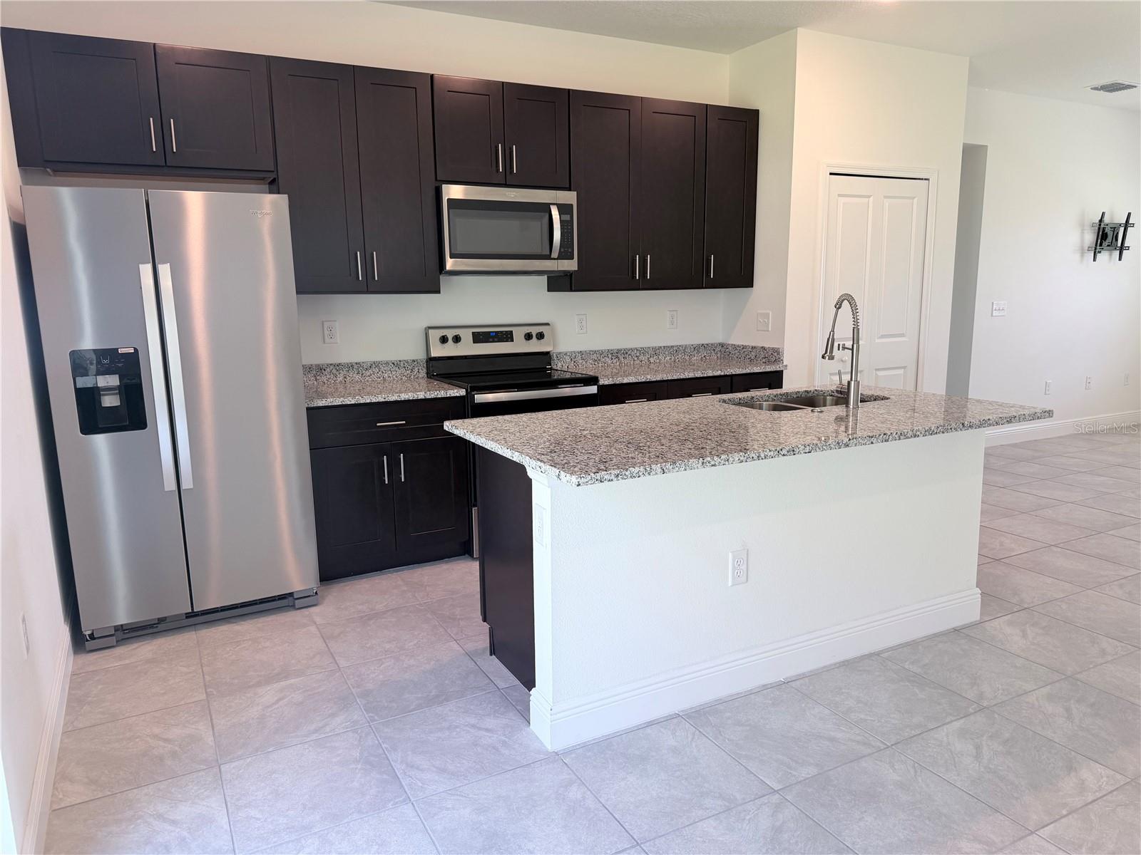 Image 4 of 27 For 14388 45th Circle