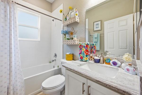 Image 20 of 26 For 4909 107 Loop