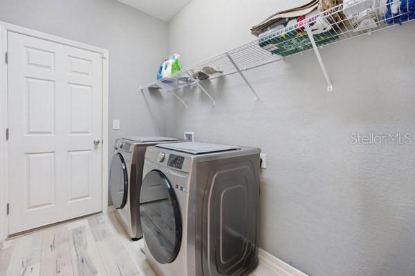 Image 21 of 26 For 4909 107 Loop