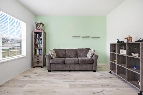 Image 4 of 26 For 4909 107 Loop