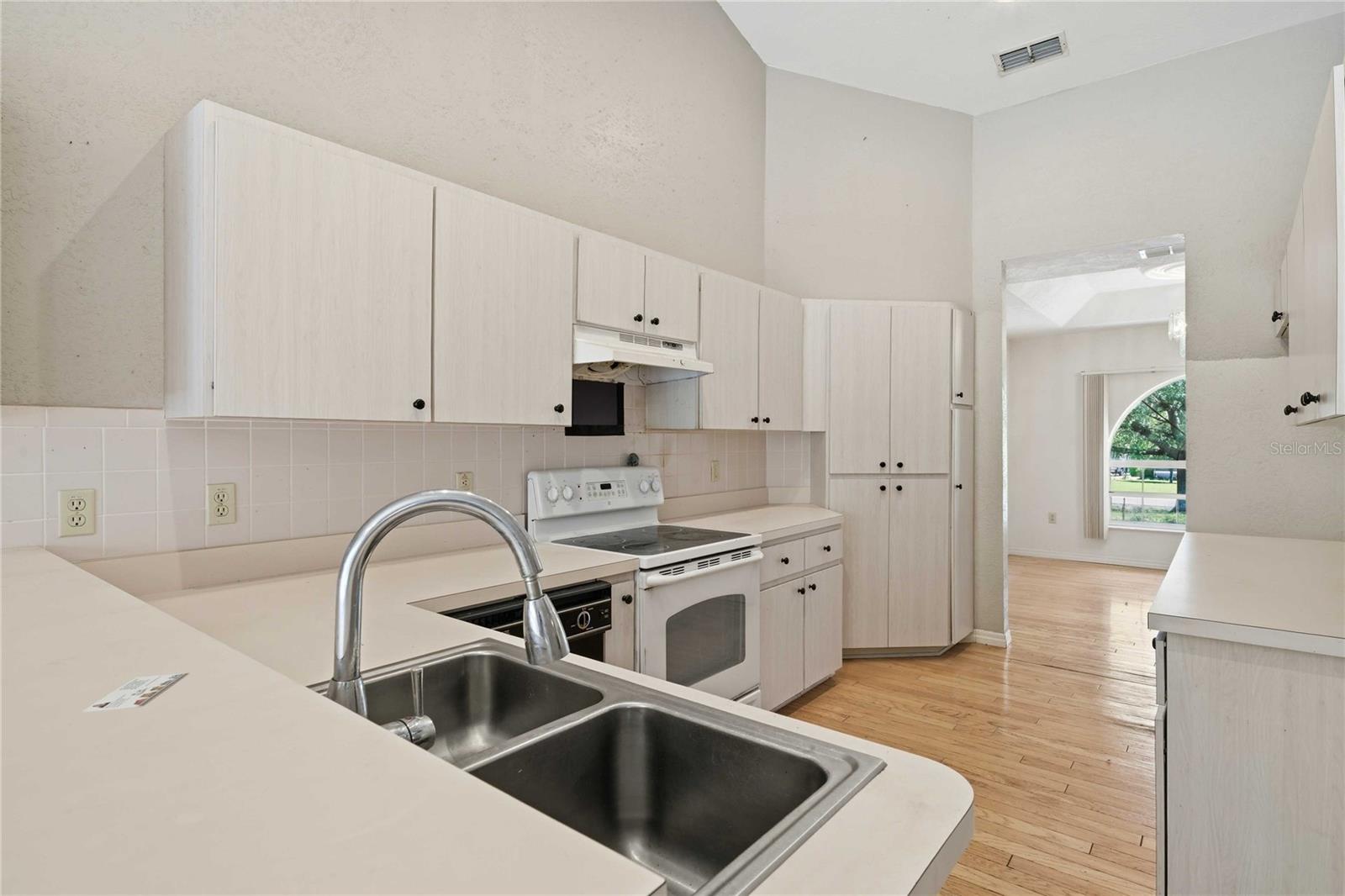 Image 10 of 43 For 4570 Elkcam Boulevard