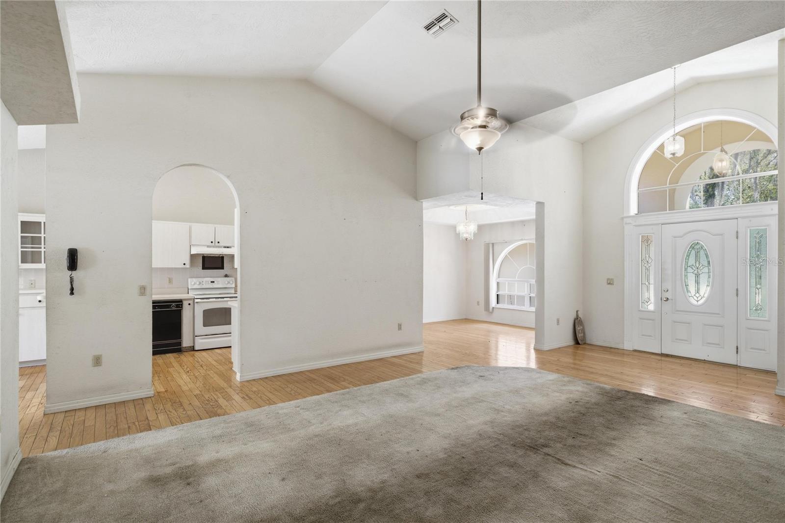 Image 4 of 43 For 4570 Elkcam Boulevard