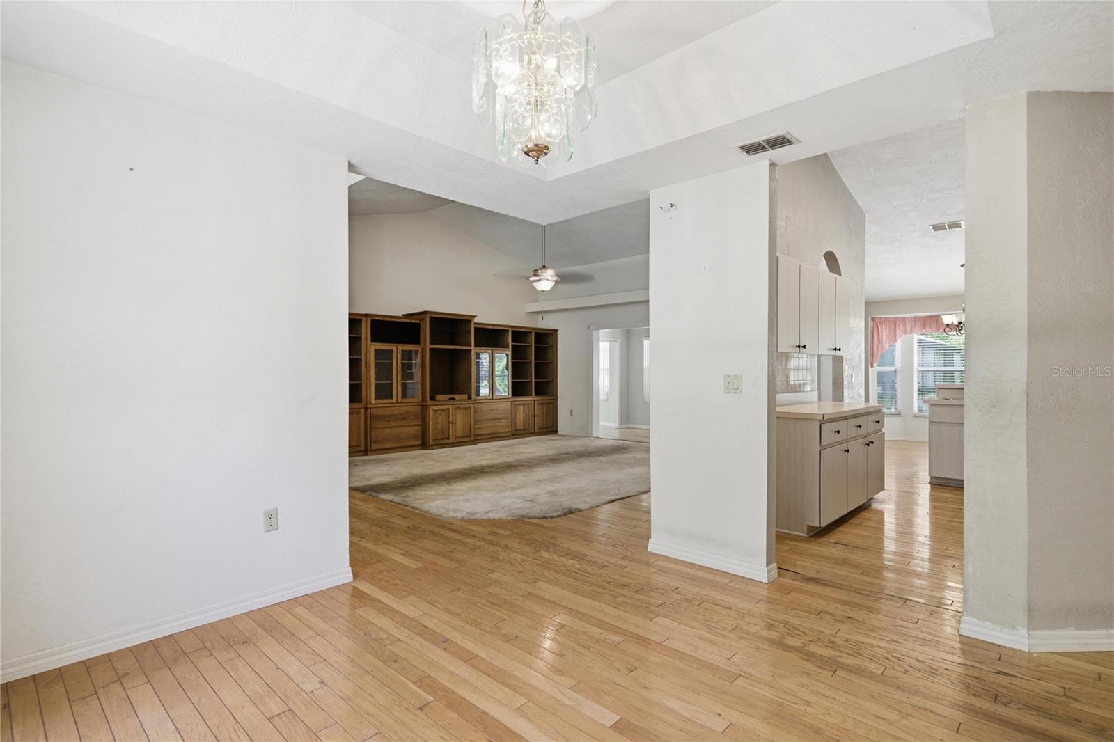 Image 7 of 43 For 4570 Elkcam Boulevard