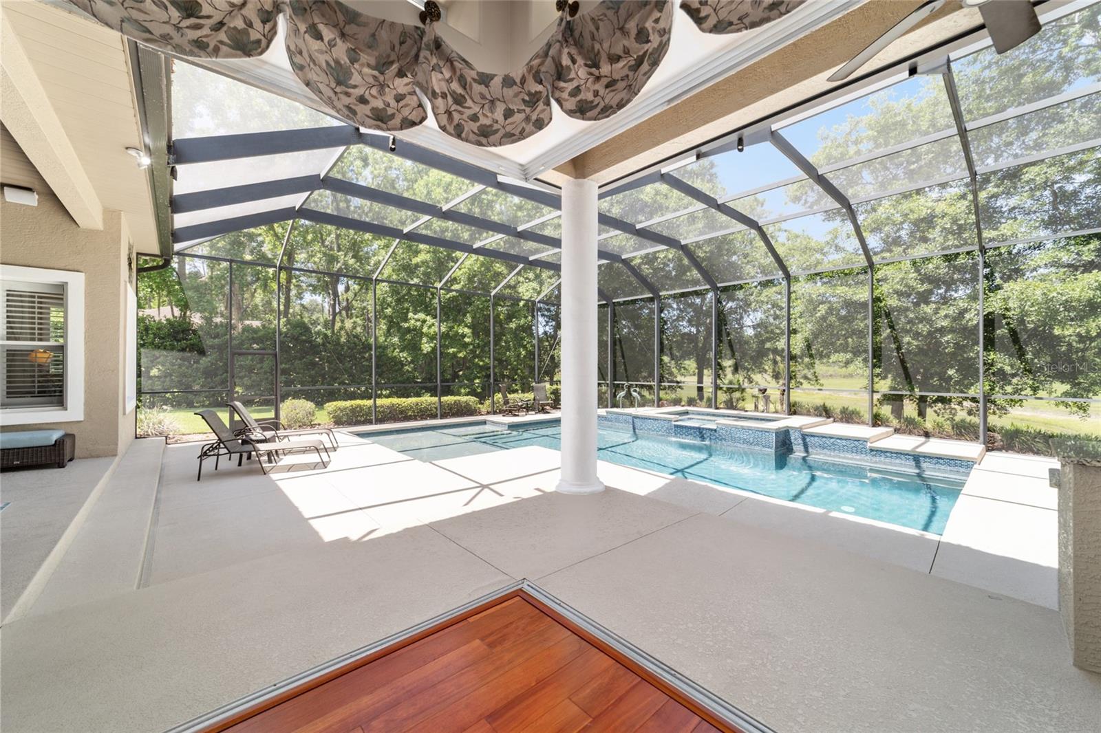 Image 11 of 55 For 4352 6th Avenue