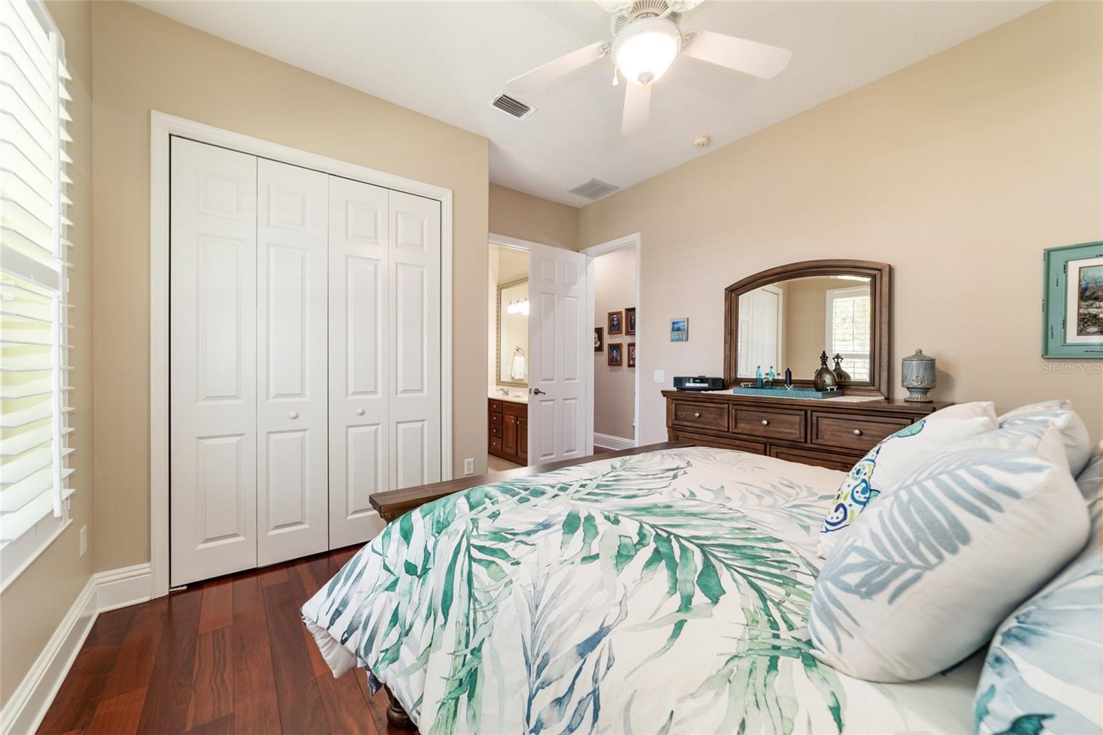 Image 32 of 55 For 4352 6th Avenue