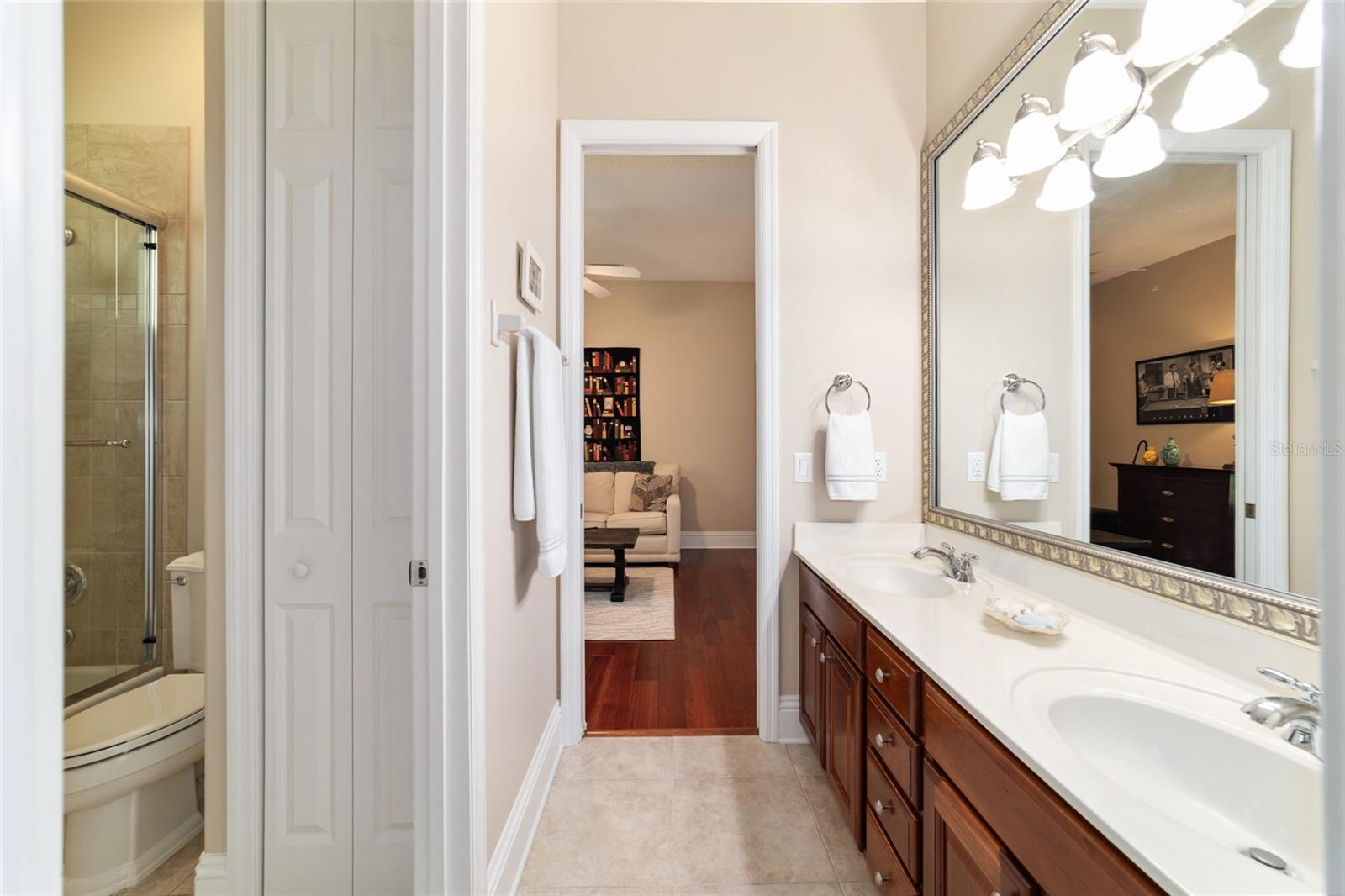 Image 33 of 55 For 4352 6th Avenue