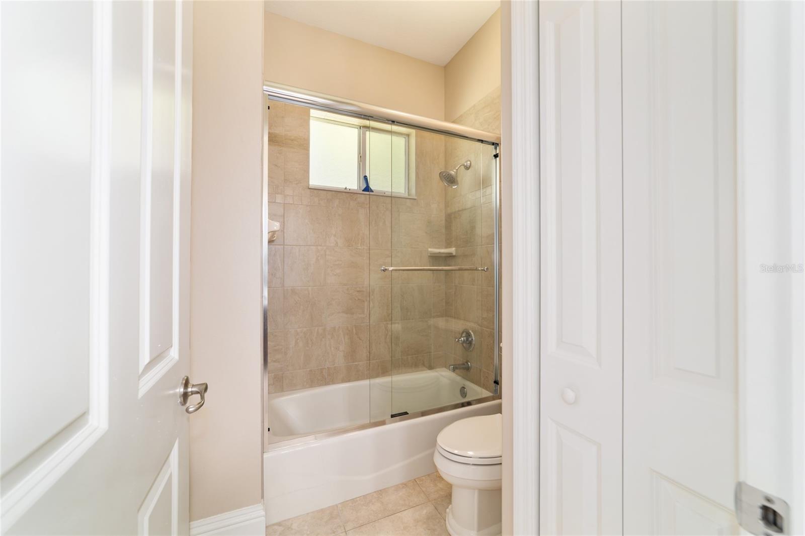 Image 34 of 55 For 4352 6th Avenue