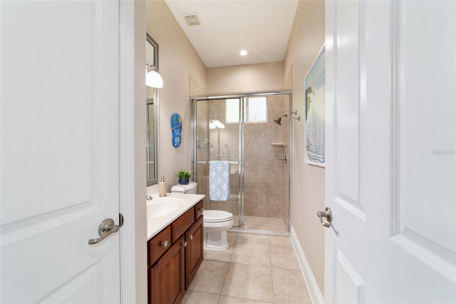 Image 40 of 55 For 4352 6th Avenue