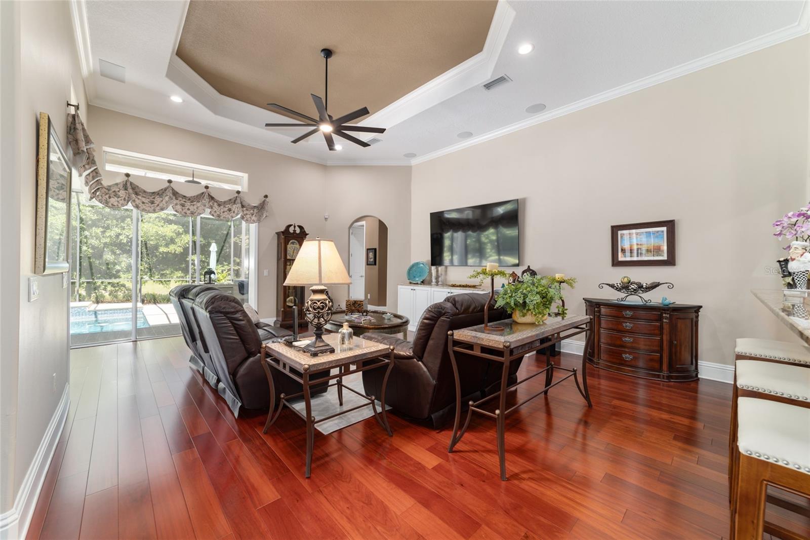 Image 8 of 55 For 4352 6th Avenue