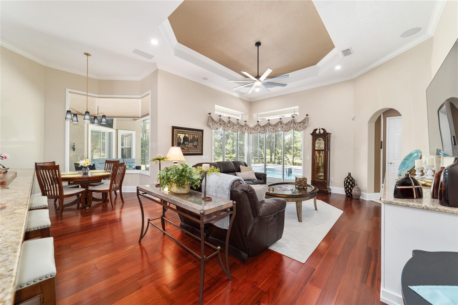 Image 9 of 55 For 4352 6th Avenue