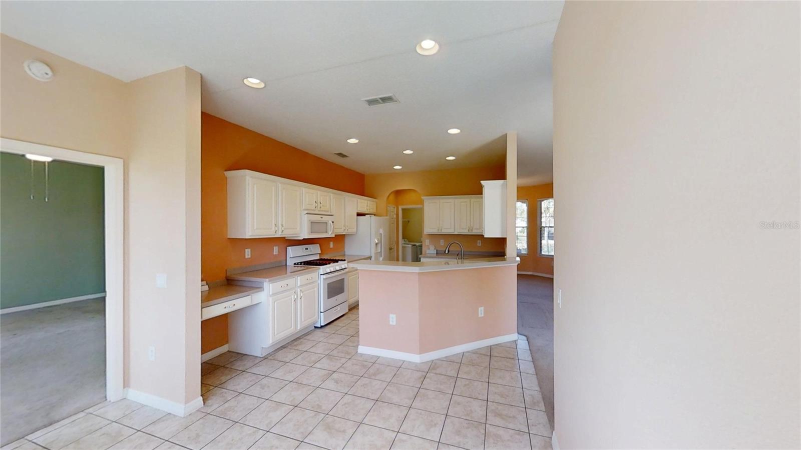 Image 11 of 26 For 8380 82nd Circle