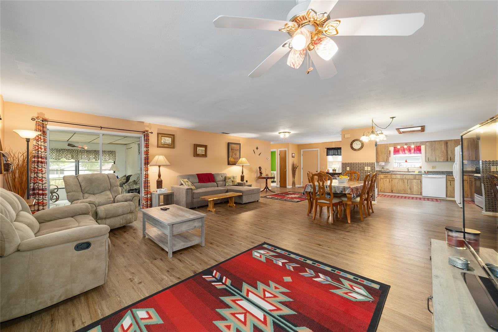 Image 21 of 67 For 17440 18th Street