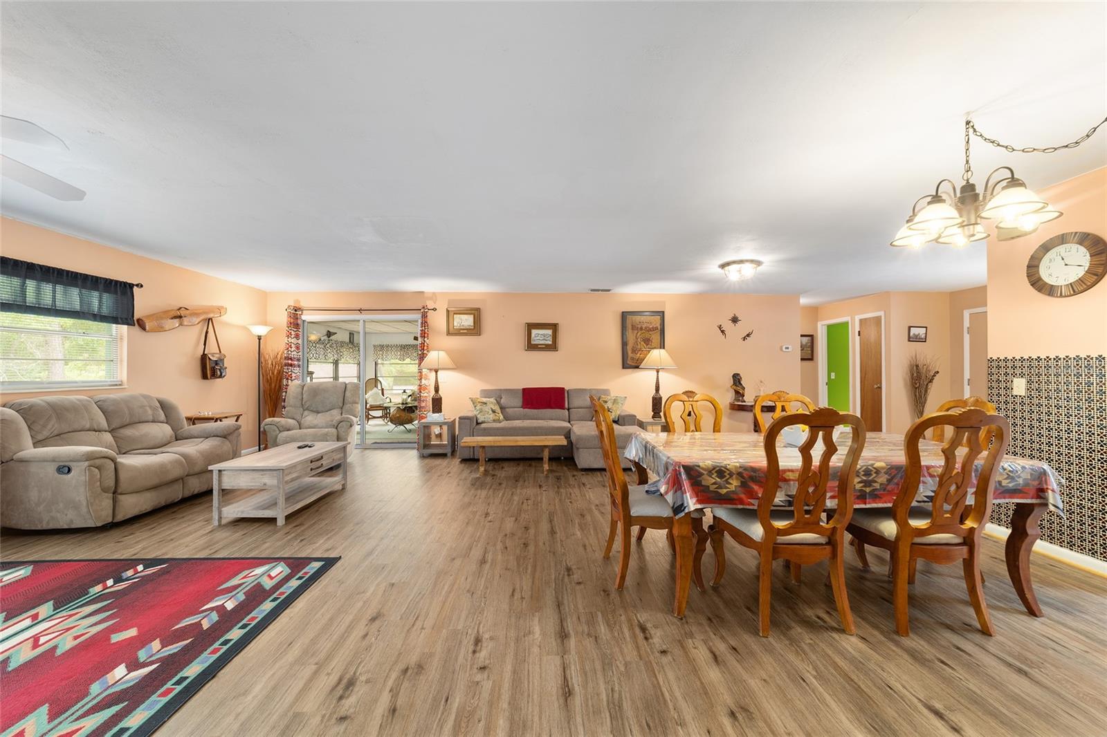 Image 24 of 67 For 17440 18th Street