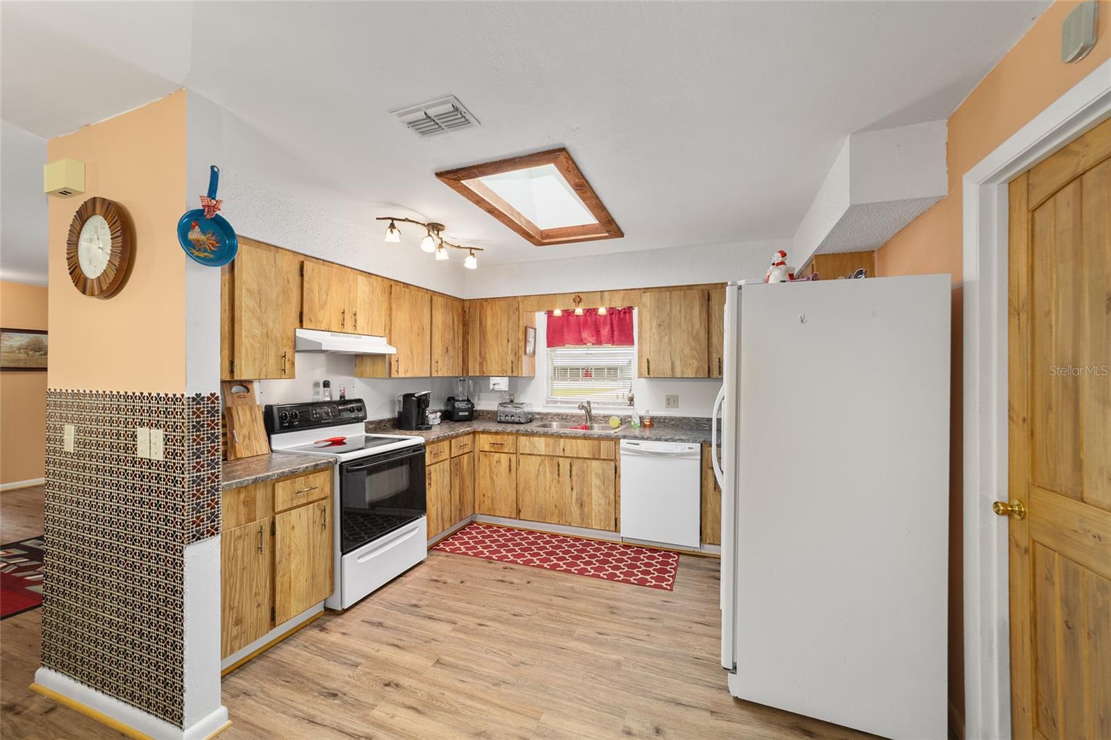 Image 25 of 67 For 17440 18th Street