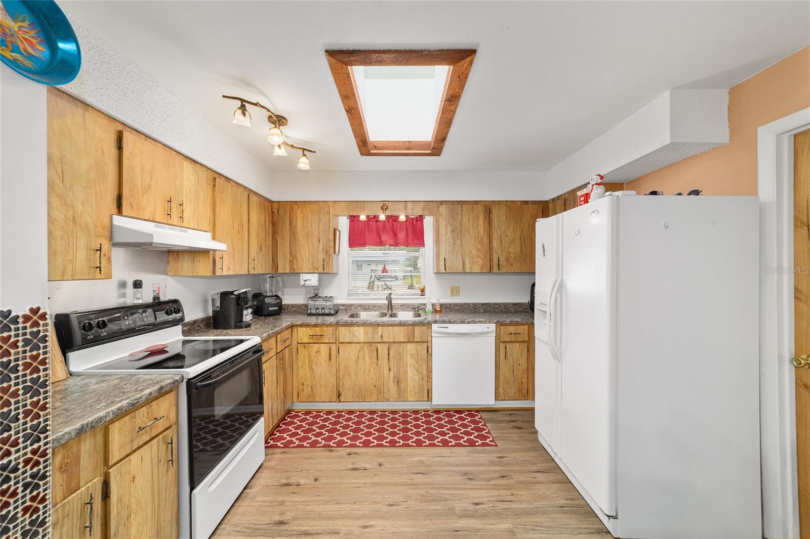 Image 26 of 67 For 17440 18th Street