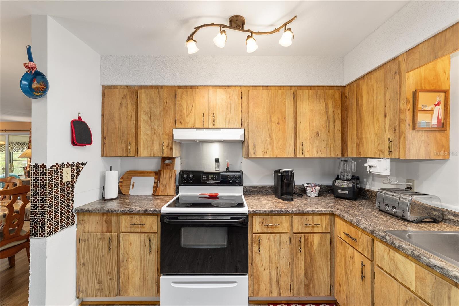 Image 28 of 67 For 17440 18th Street