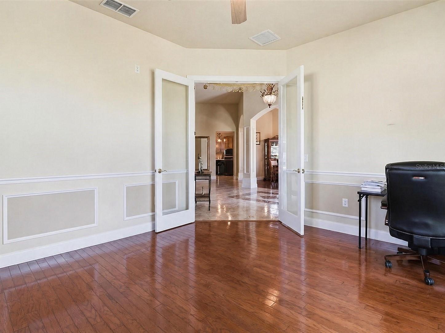 Image 11 of 60 For 2125 25th Loop