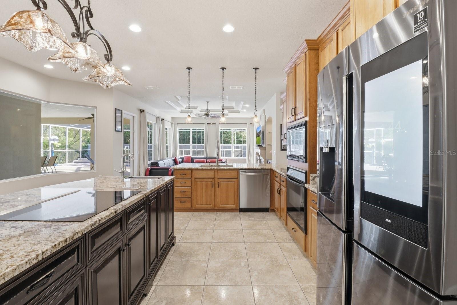 Image 15 of 60 For 2125 25th Loop