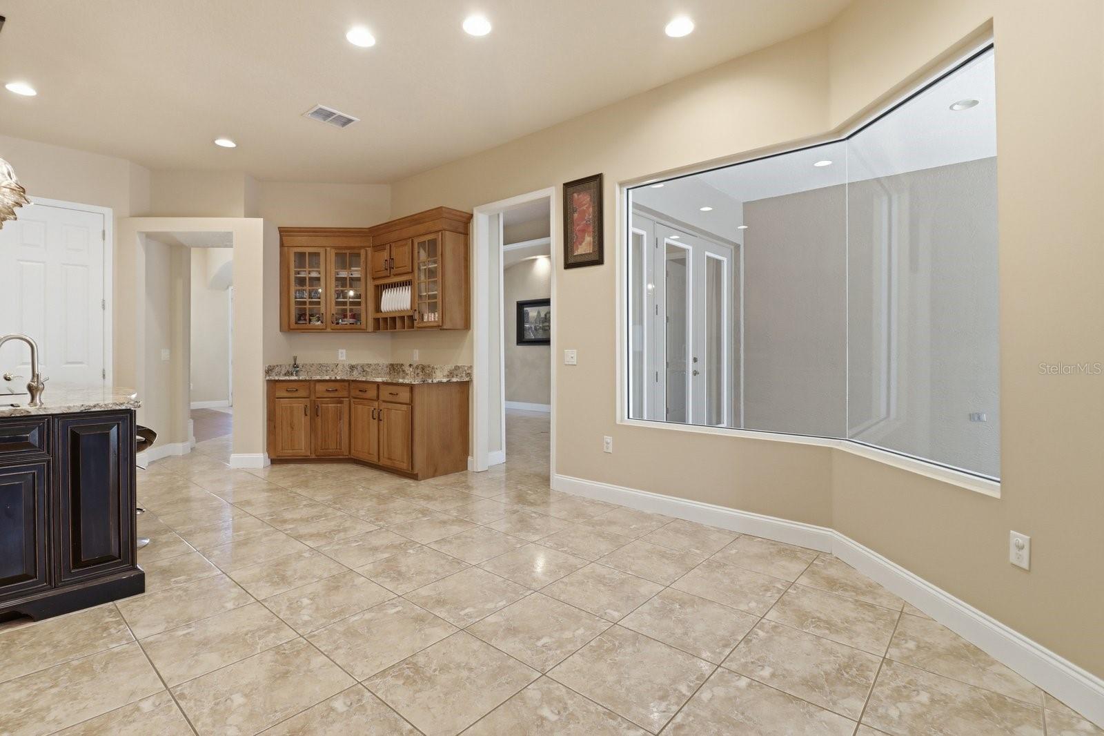 Image 19 of 60 For 2125 25th Loop