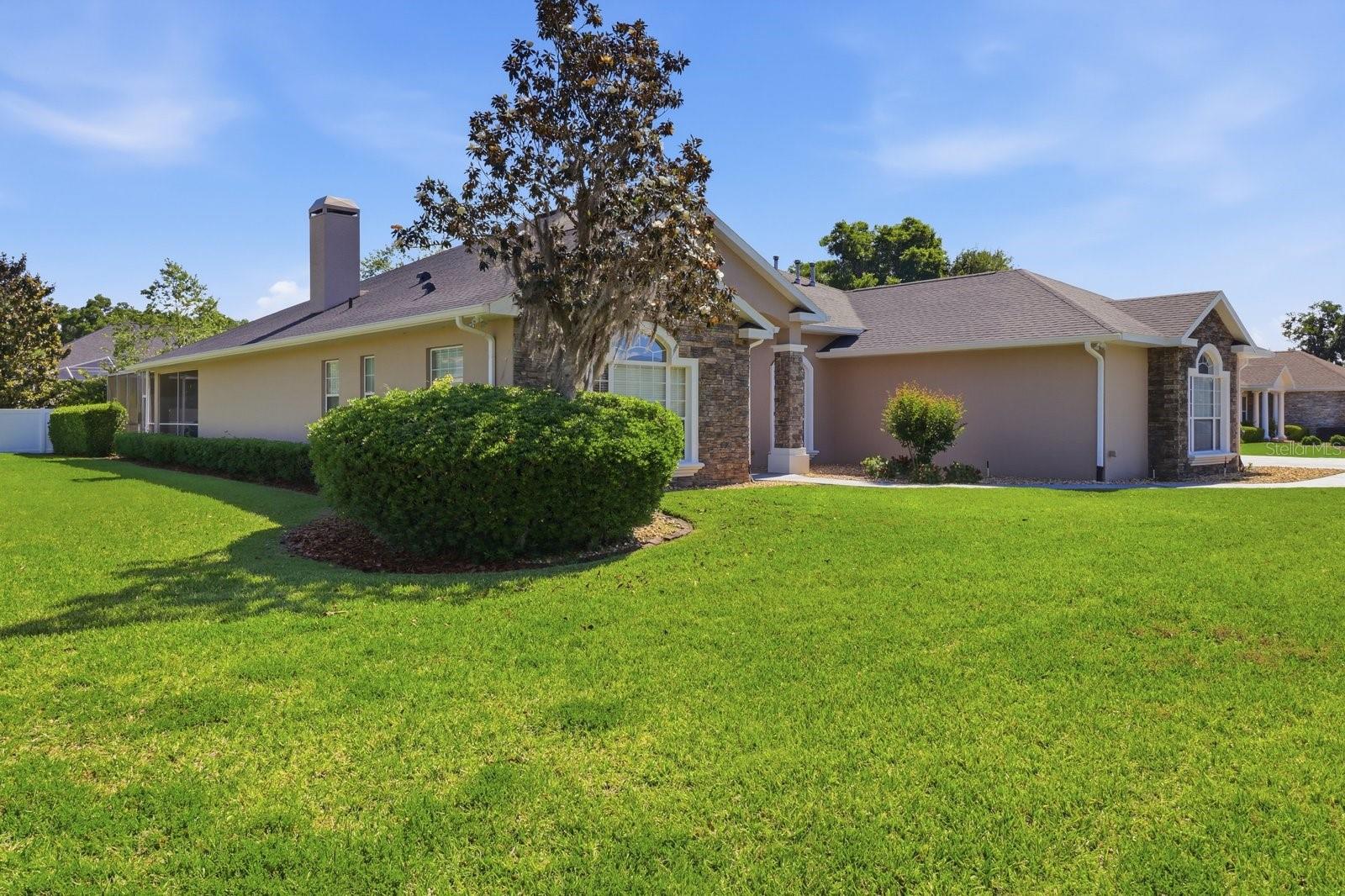 Image 2 of 60 For 2125 25th Loop