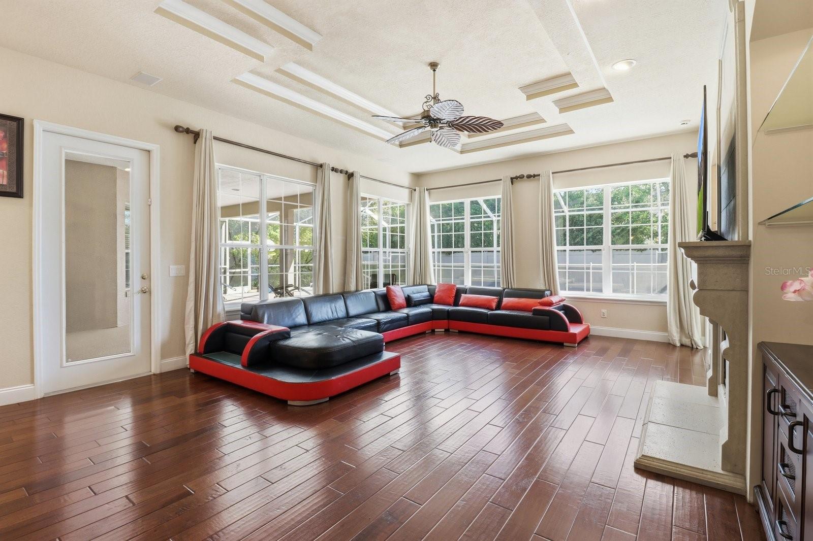 Image 24 of 60 For 2125 25th Loop