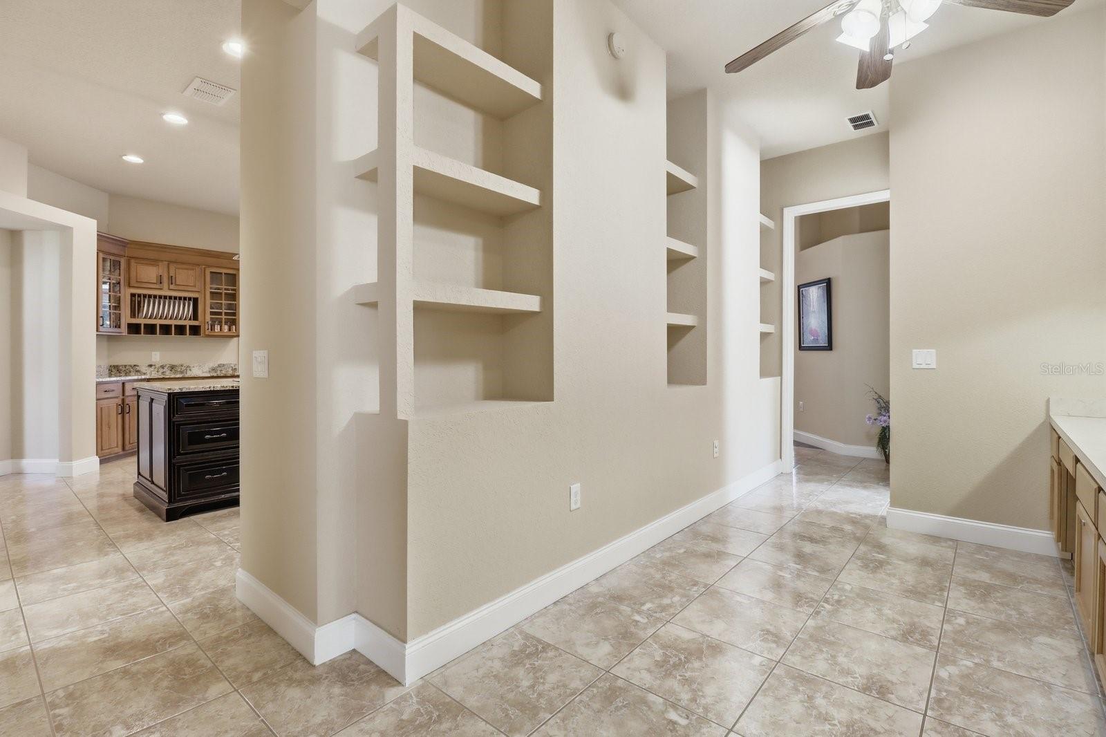 Image 32 of 60 For 2125 25th Loop