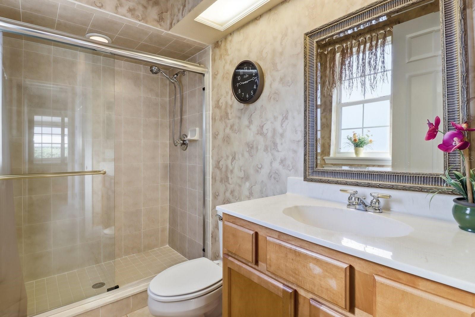 Image 38 of 60 For 2125 25th Loop