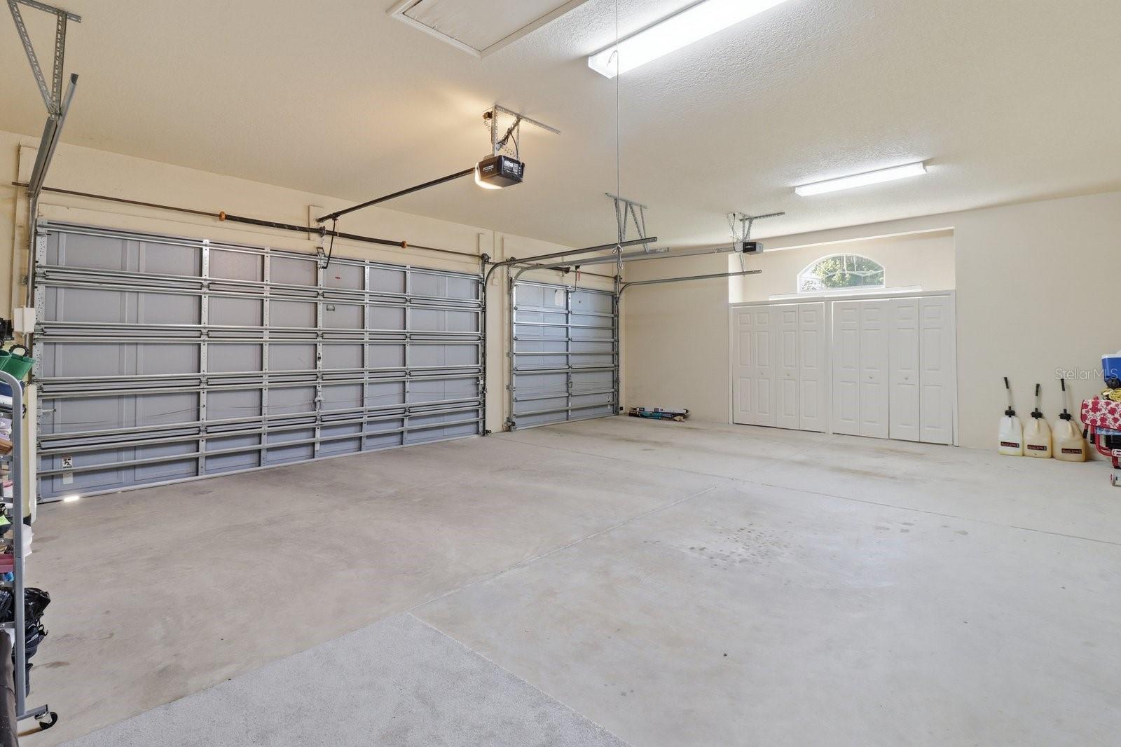 Image 41 of 60 For 2125 25th Loop