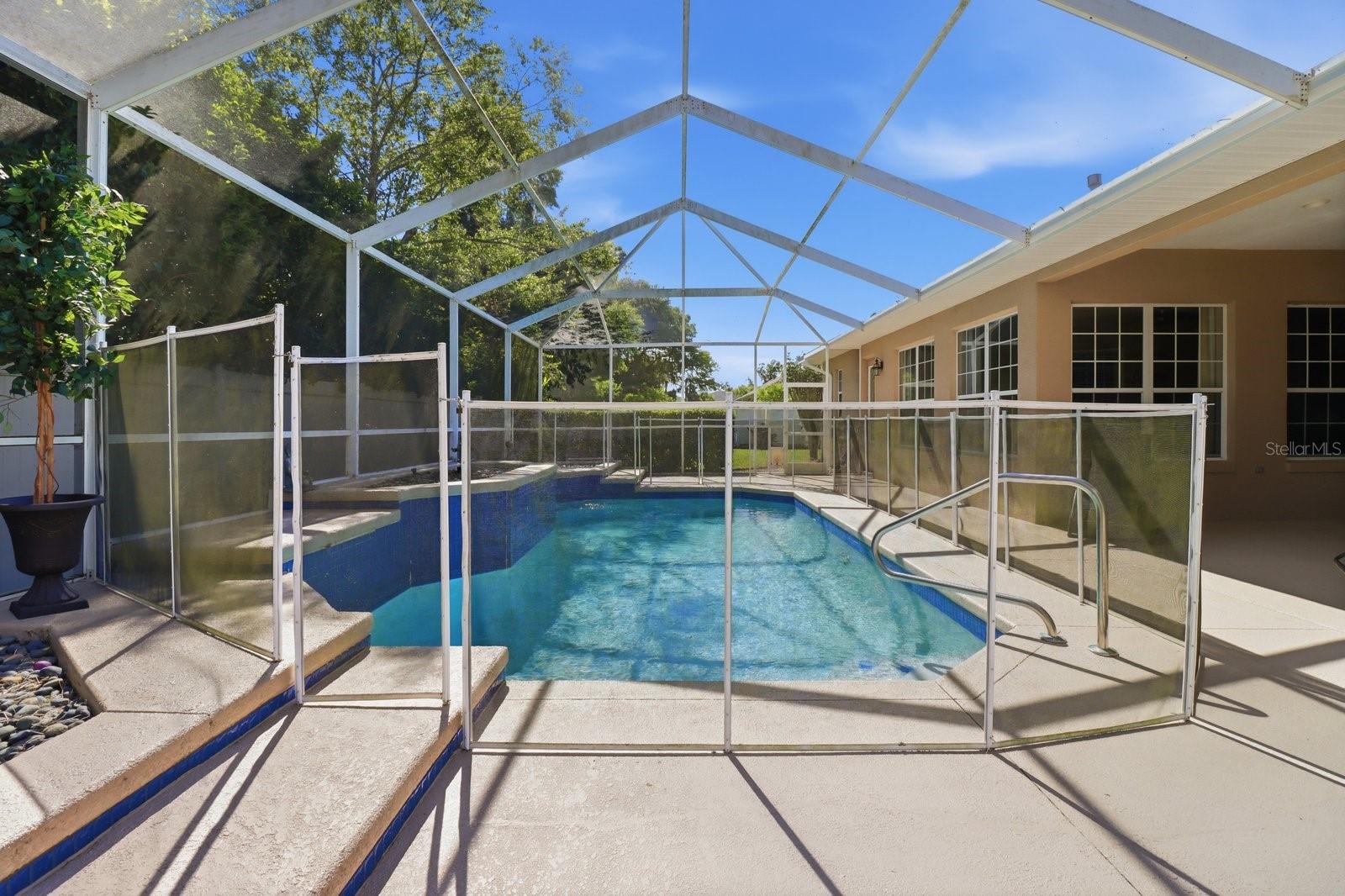 Image 50 of 60 For 2125 25th Loop