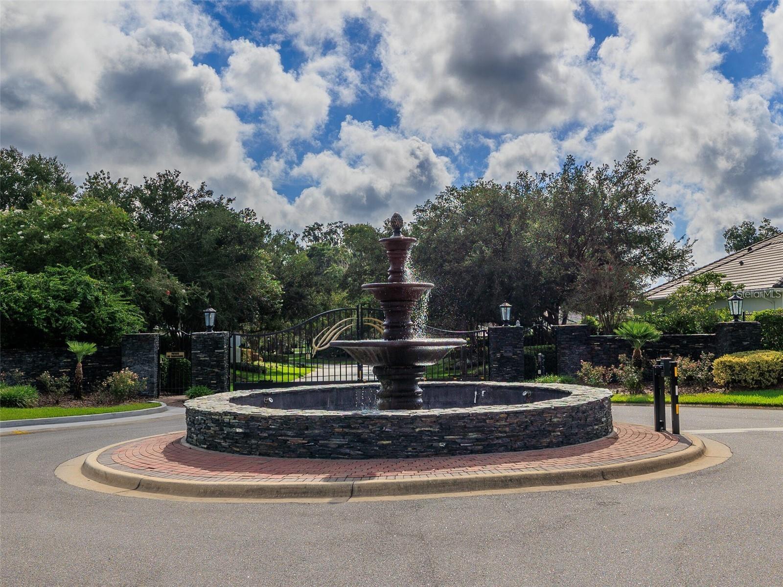 Image 58 of 60 For 2125 25th Loop