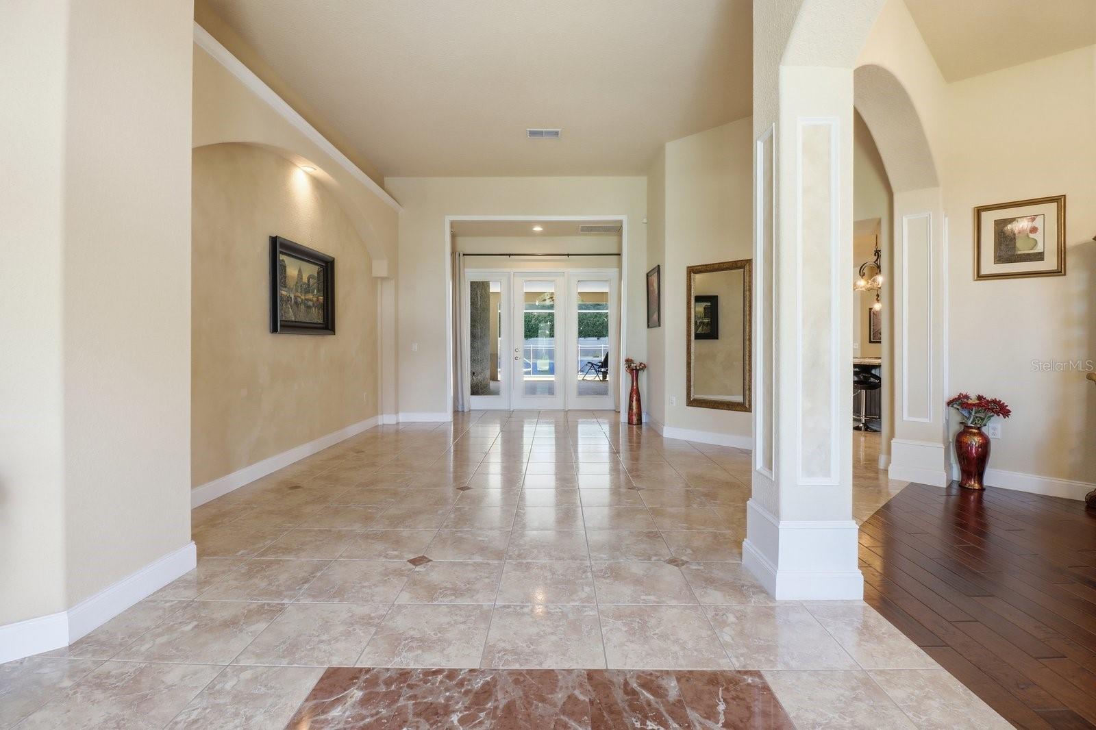 Image 7 of 60 For 2125 25th Loop