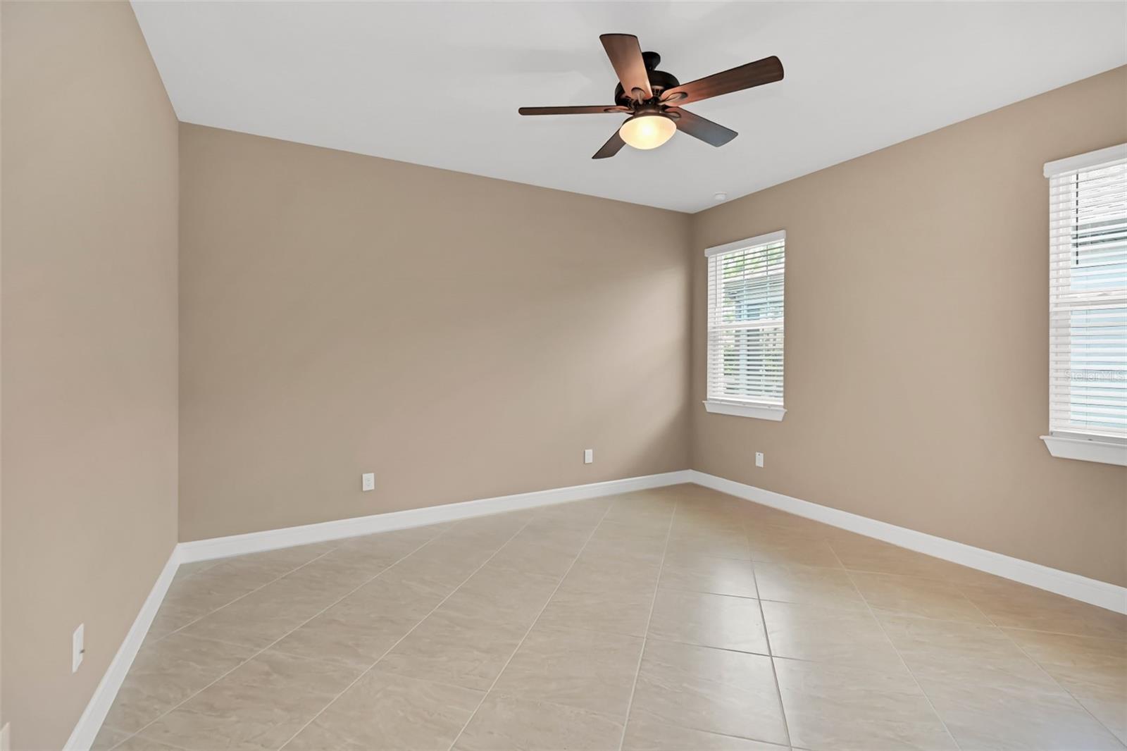 Image 21 of 65 For 5962 93rd Circle