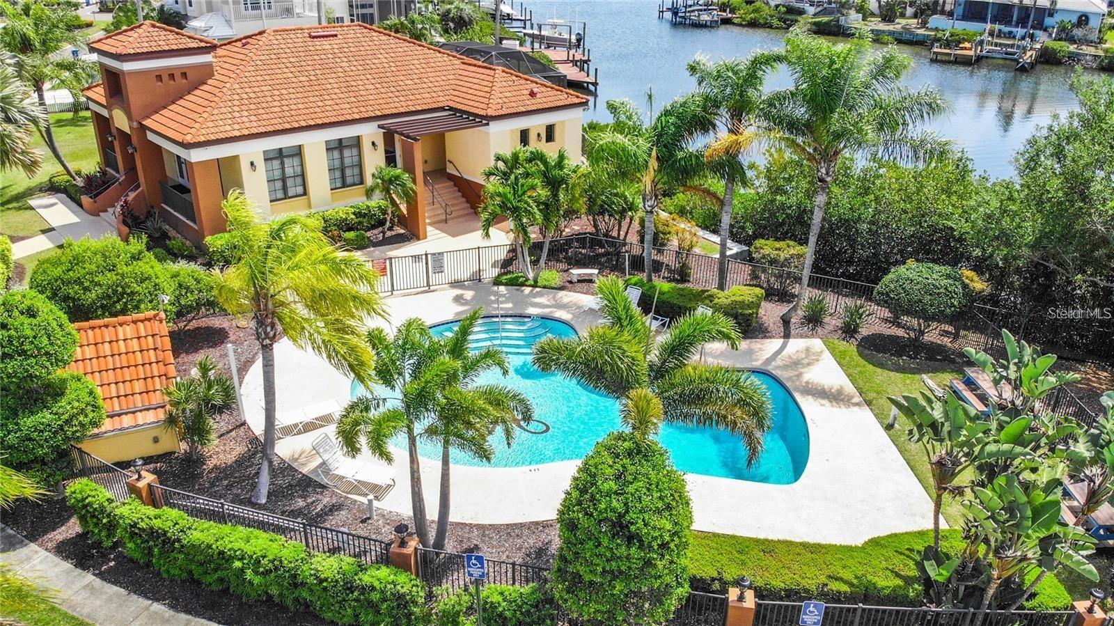 Image 14 of 26 For 962 Symphony Isles Boulevard