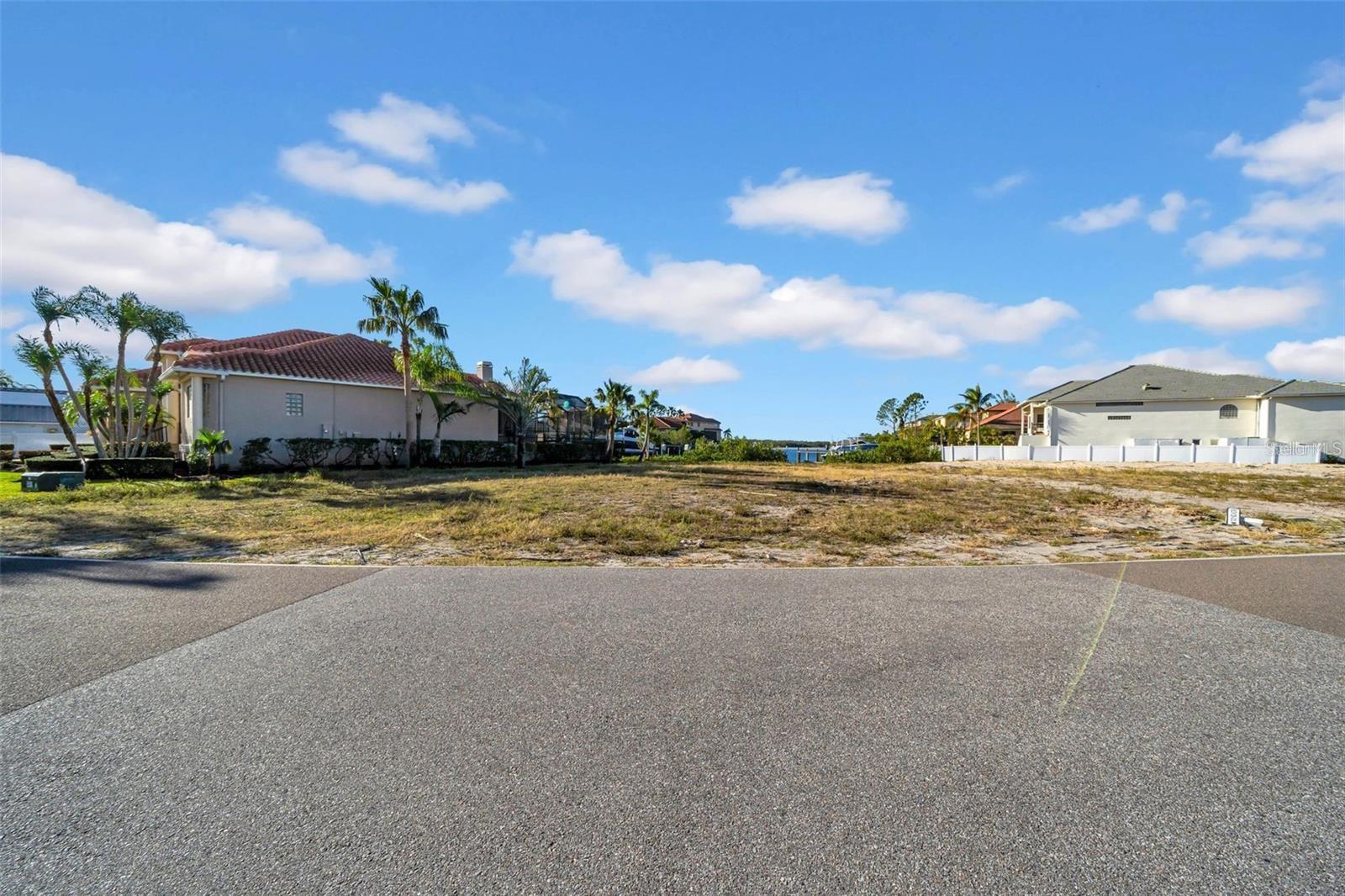 Image 3 of 26 For 962 Symphony Isles Boulevard