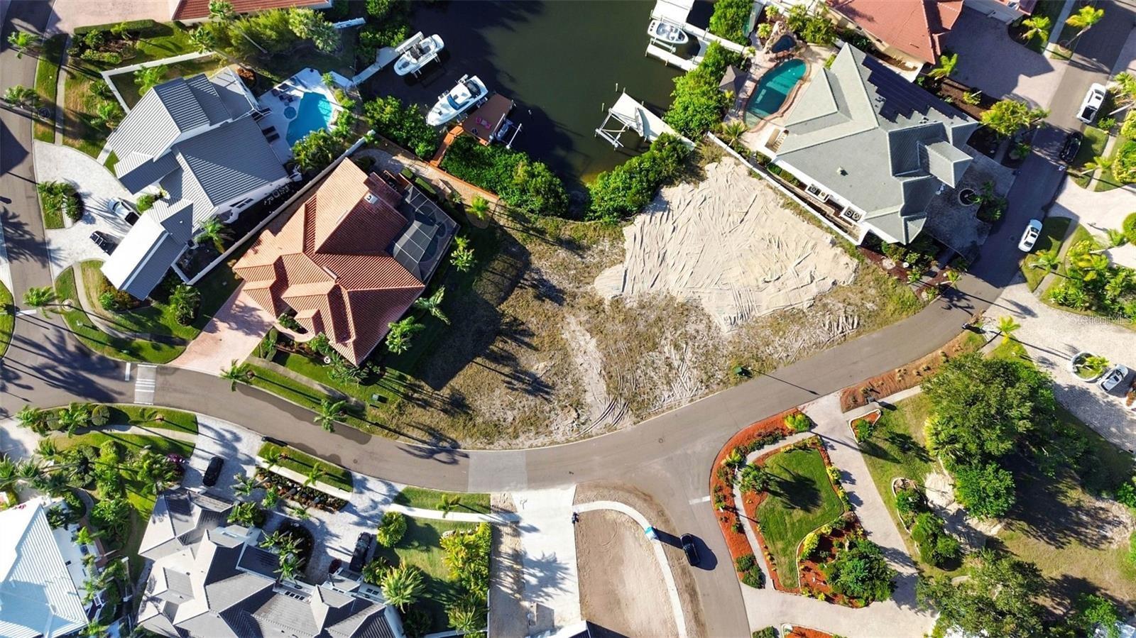 Image 6 of 26 For 962 Symphony Isles Boulevard