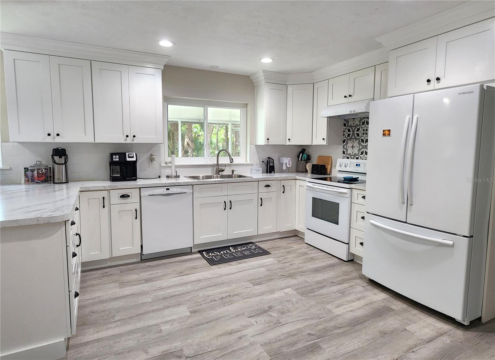 Image 2 of 42 For 24595 Highway 315