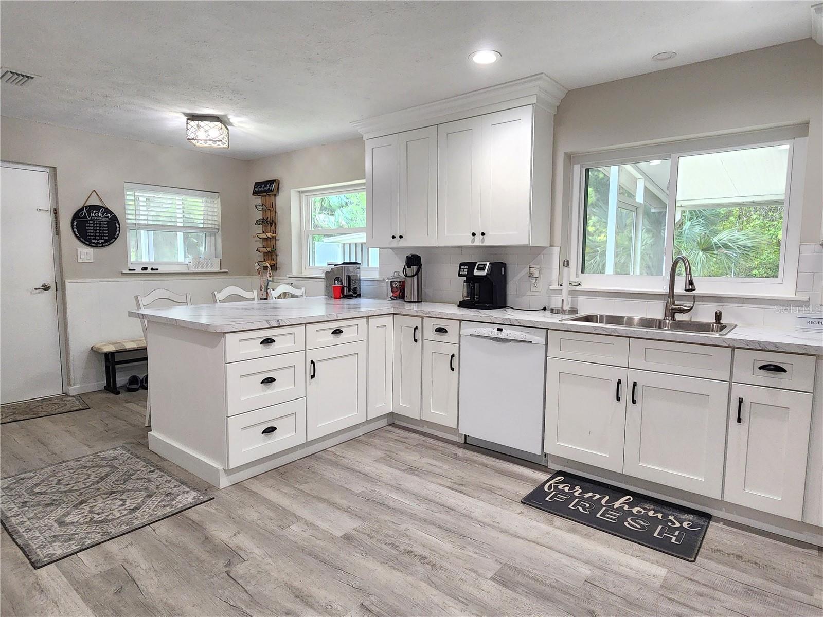 Image 4 of 42 For 24595 Highway 315