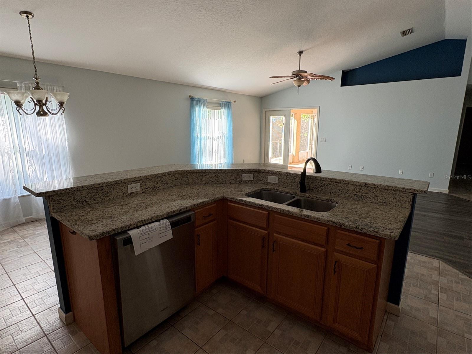 Image 10 of 32 For 2758 Century Boulevard