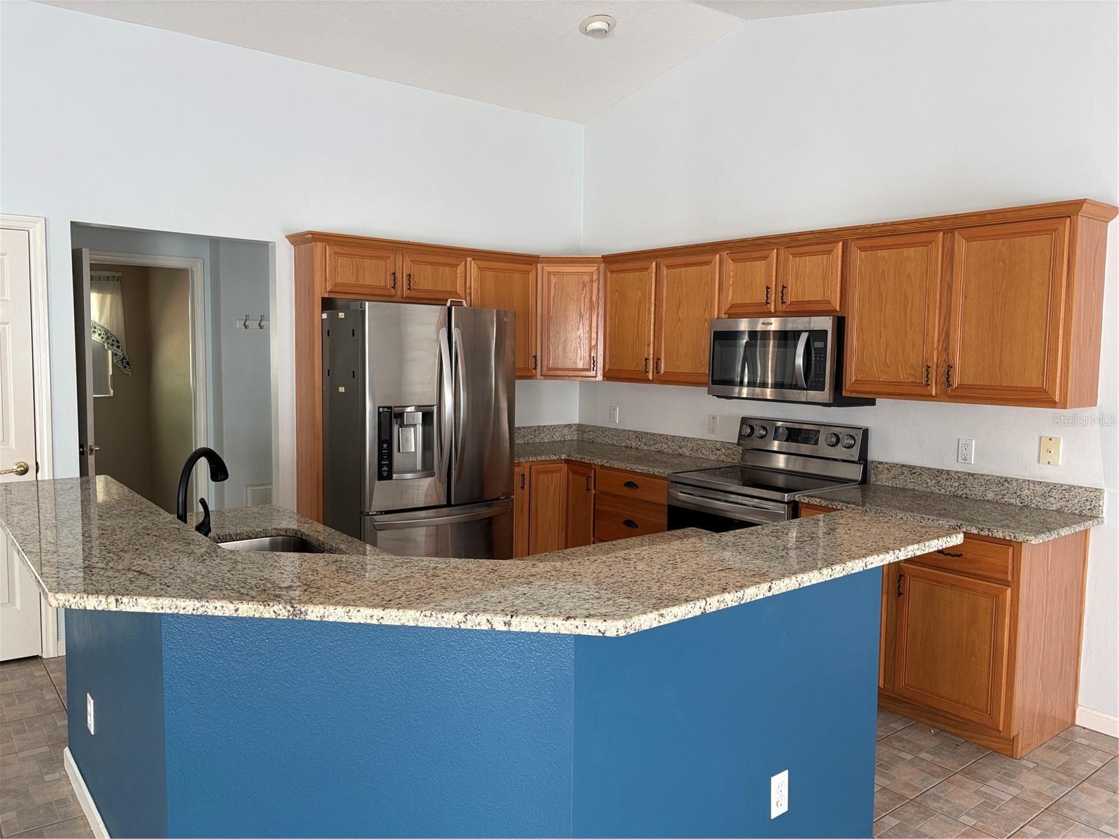 Image 9 of 32 For 2758 Century Boulevard