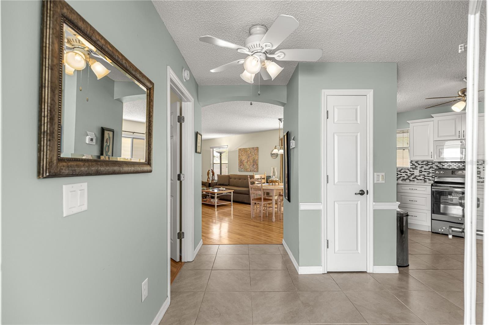 Image 10 of 58 For 1480 Azteca Loop