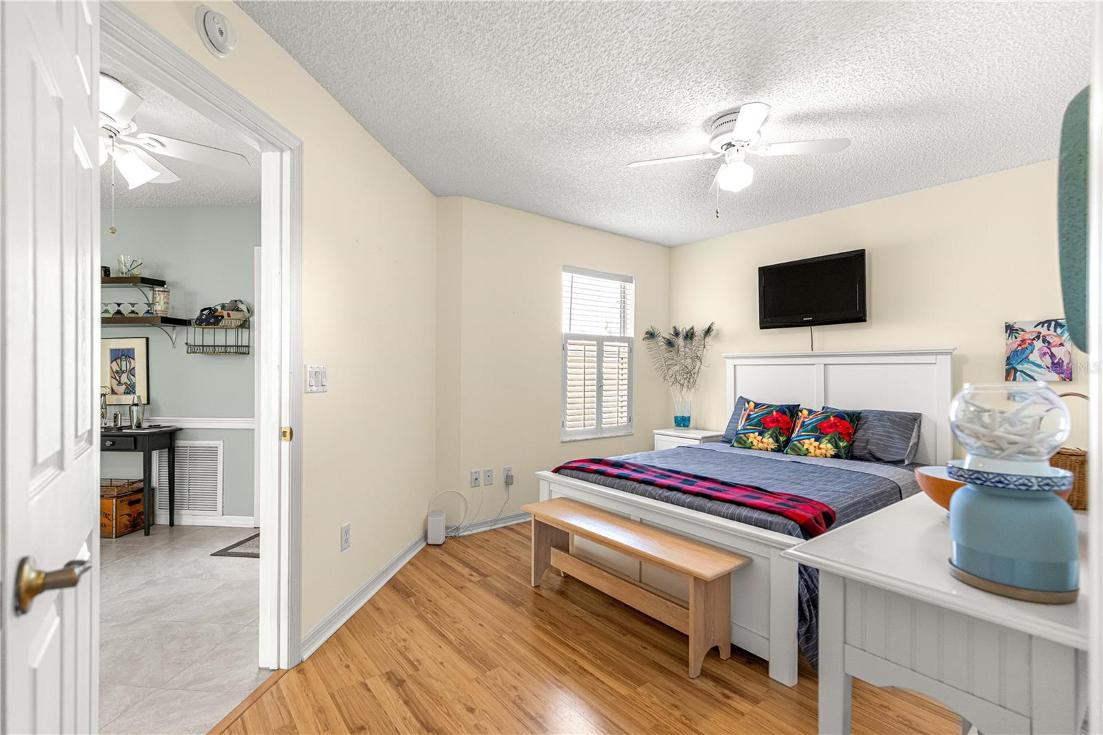 Image 17 of 58 For 1480 Azteca Loop