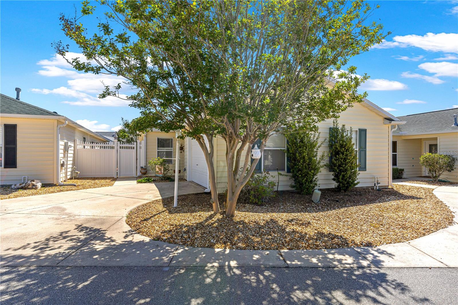 Image 3 of 58 For 1480 Azteca Loop